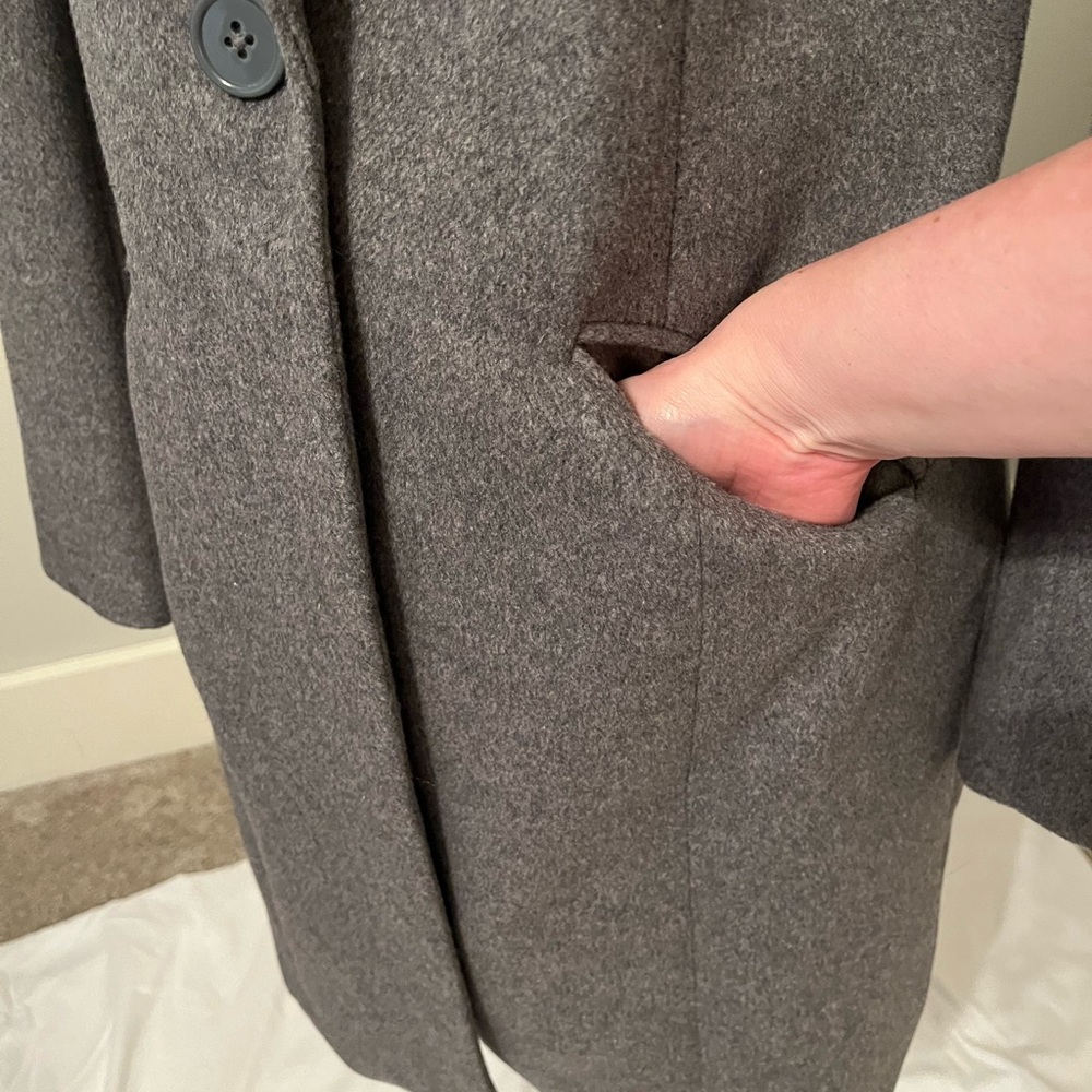 Wool coat - Picture 2 of 10